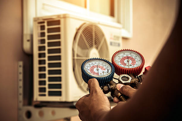 Professional Heat Pump Repair technician working in Morristown, IN